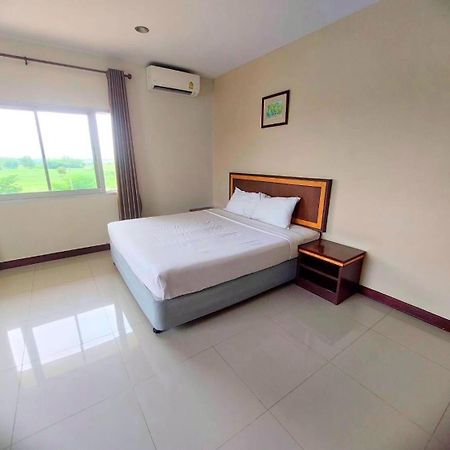 Kp Hotel Udonthani Kumphawapi Zewnętrze zdjęcie